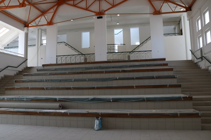 Amfiteatar u novoj školi
