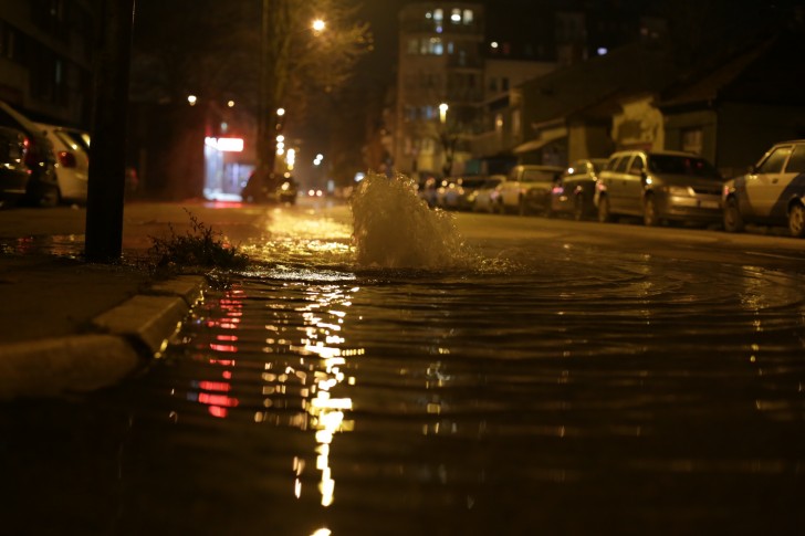 Pušten hidrant u Hajduk Veljkovoj ulici