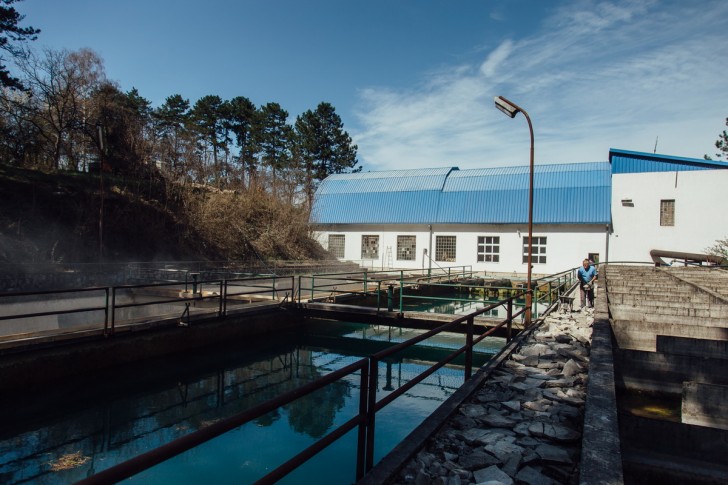 Rekonstrukcija stare fabrike vode na Pećini