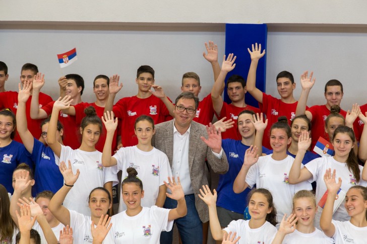 Aleksandar Vučić i mladi mionički sportisti