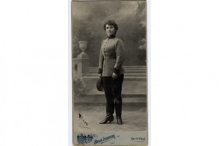Draga Spasić - Slika napolju u uniformi 