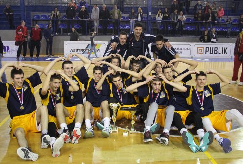 Pobednici turnira, košarkaši Mega Leksa Mega (foto: Đorđe Đoković)
