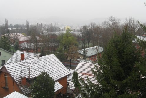 Zabeleli se krovovi (foto: Kolubarske.rs)