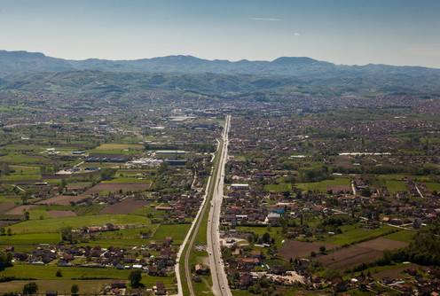 Valjevo i okolina iz vazduha (foto: Đorđe Đoković)