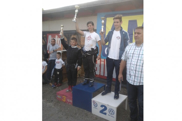 Ada Huja 4. oktobar 2015 