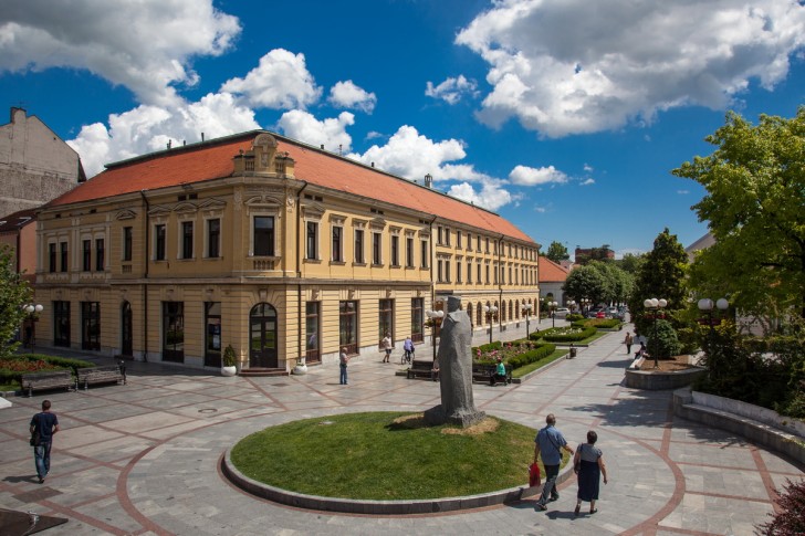Trg Živojina Mišića