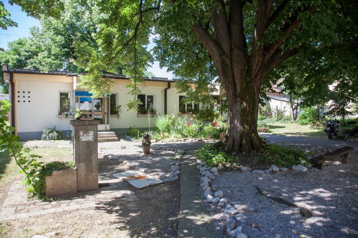 Malo dvorište Medicinske škole