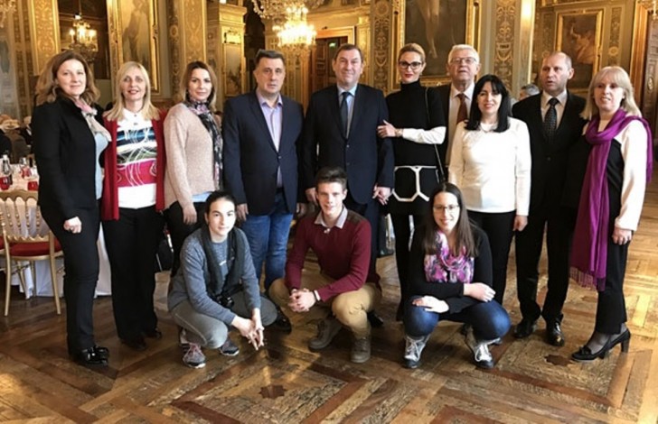Delegacija Valjeva u Parizu
