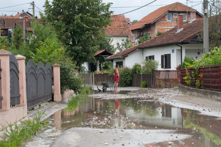 Jedna od poplavljenih ulica 