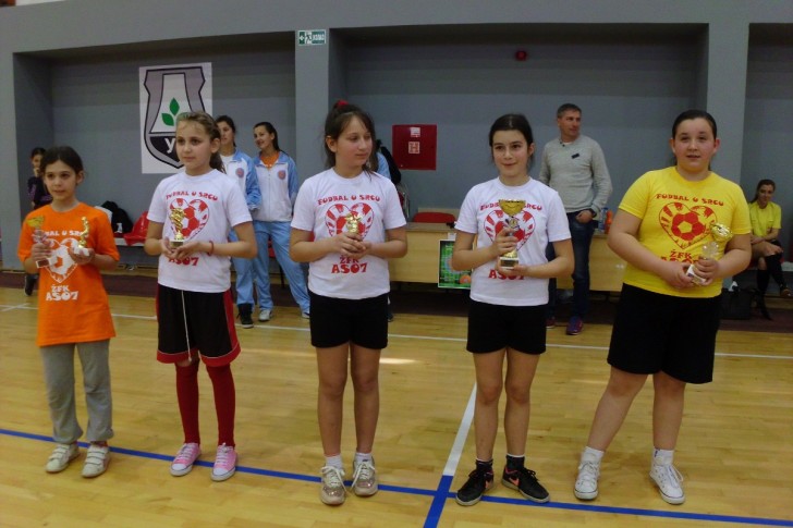 Pobednici starijih grupa