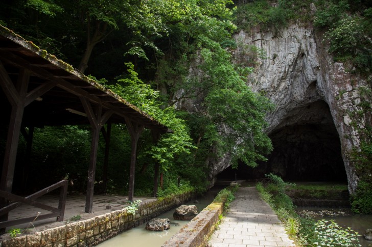 Petnička pećina