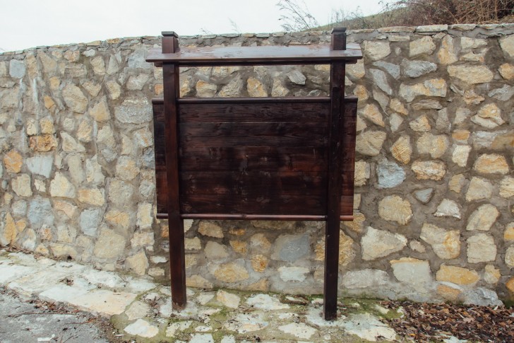 Tabla bez štampanog sadržaja
