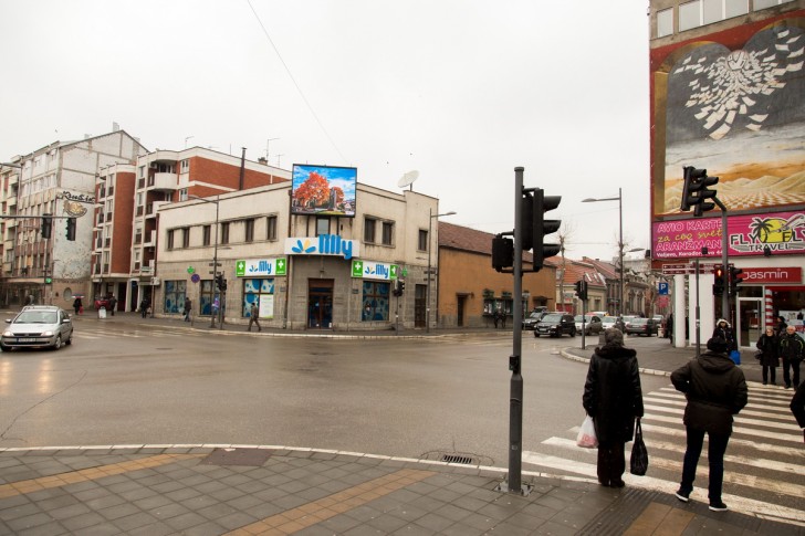 Led bilbord na Pašićevoj zgradi