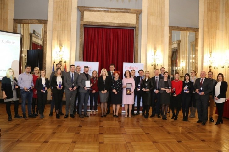 Ministarka Mihajlović i dobitnici priznanja