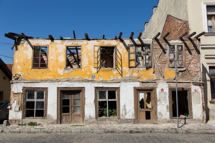 Oronula tešnjarska kuća