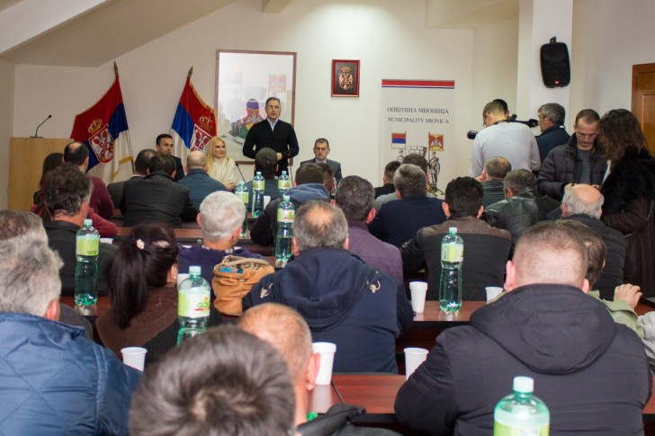 Nebojša Stefanović sa građanima