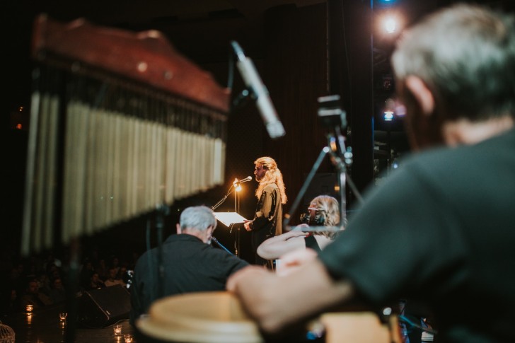 Koncert Život - svita u 4 slike za kamerni orkestar, hor i glas 