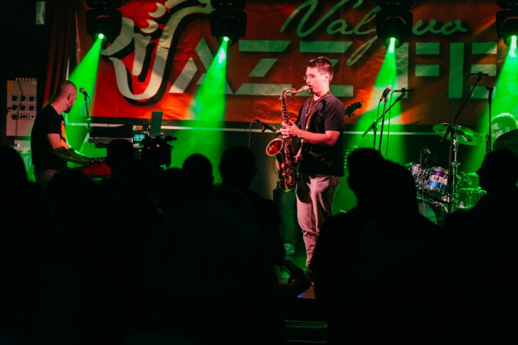 Vasil Hadžimanov & Young stars band