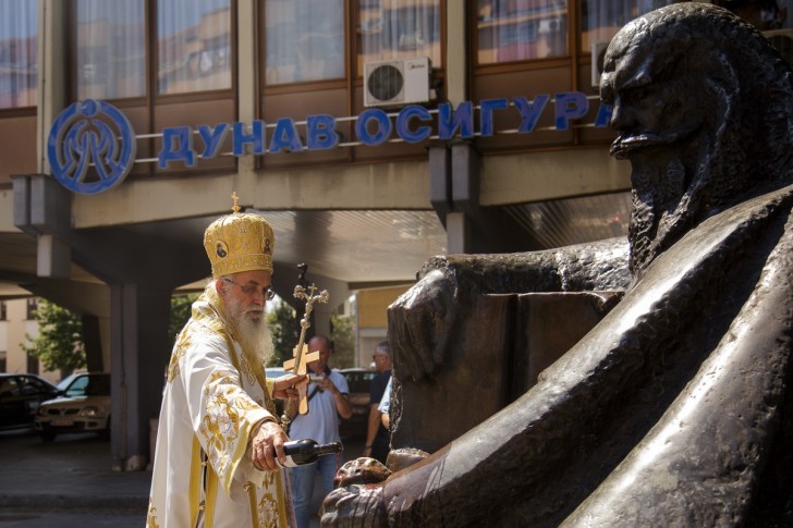 Pomen kod spomenika Mateji Nenadoviću