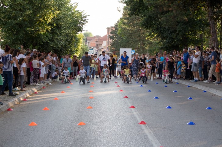 Manifestacija Počni na dva točka