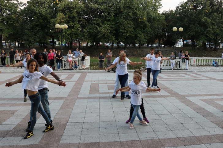 Flashmob ispred Centra za kulturu
