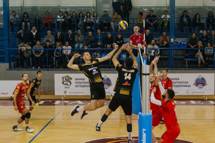 VA 014-Crvena zvezda