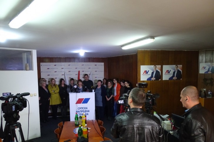 Konferencija za novinare žena SNS
