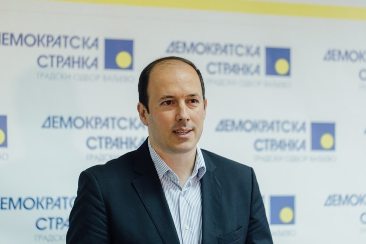 Dejan Nikolić