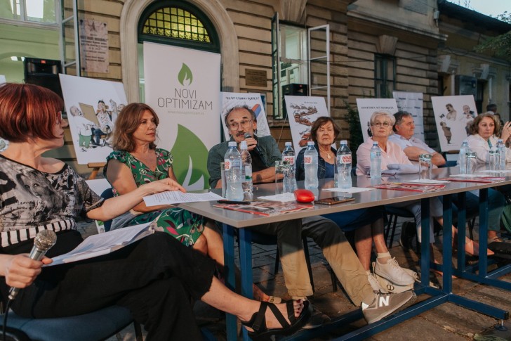 Izložba i tribina - Samo vas gledam - 12 postera  