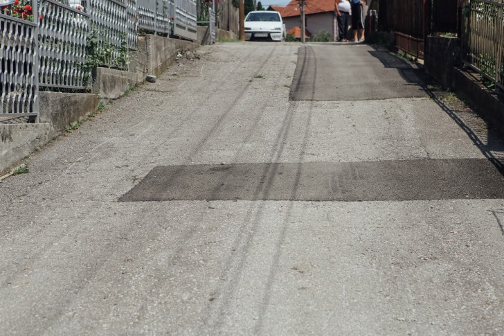 Prijedorska ulica (zakrpljene rupe)