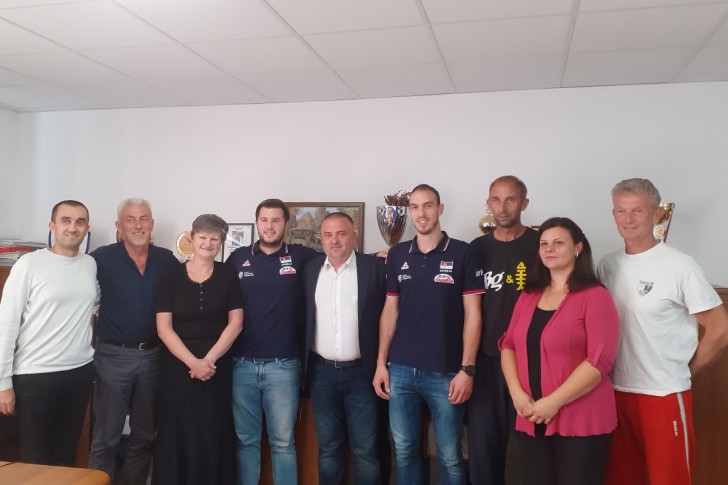 Sa rukovodstvom opštine, roditeljima i trenerima Spartaka