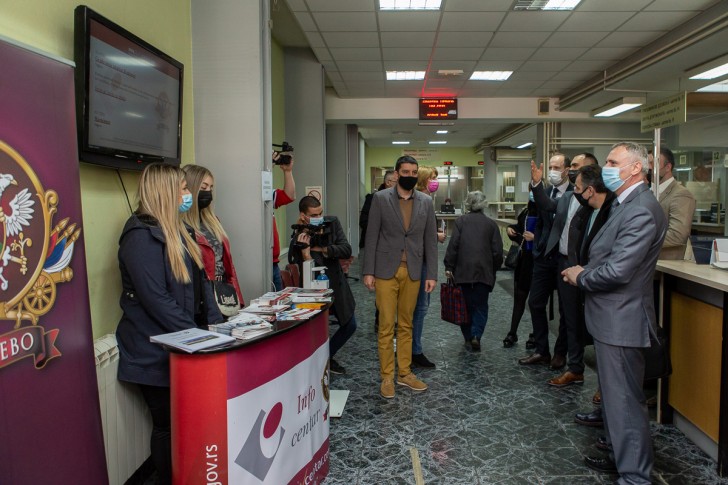 Info centar u holu Gradske uprave