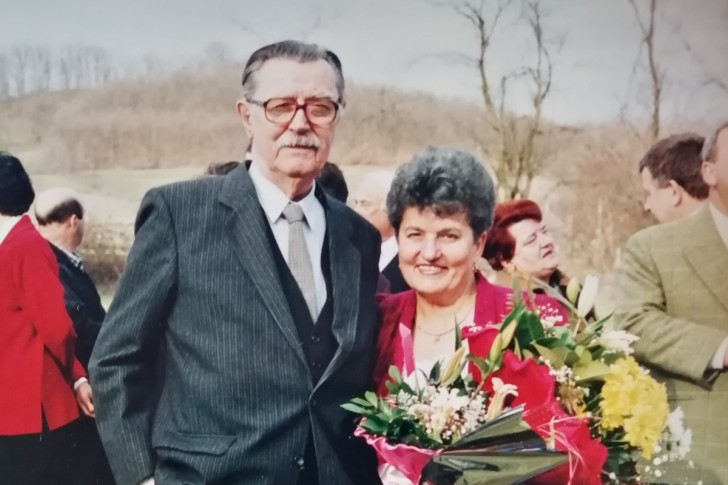 Boža i učiteljica Ilinka Popović na proslavi škole u Dićima