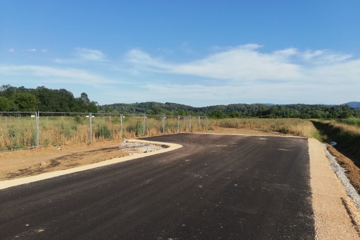 Saobraćajnica do kapije i livade (jul 2022.)