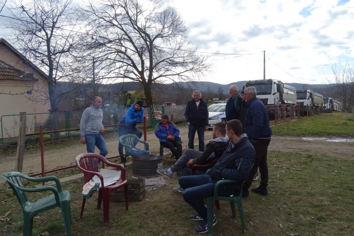 Blokada puta u Žabarima (4. januar)