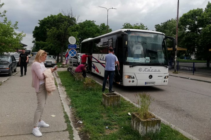 Polazak na miting u Beograd