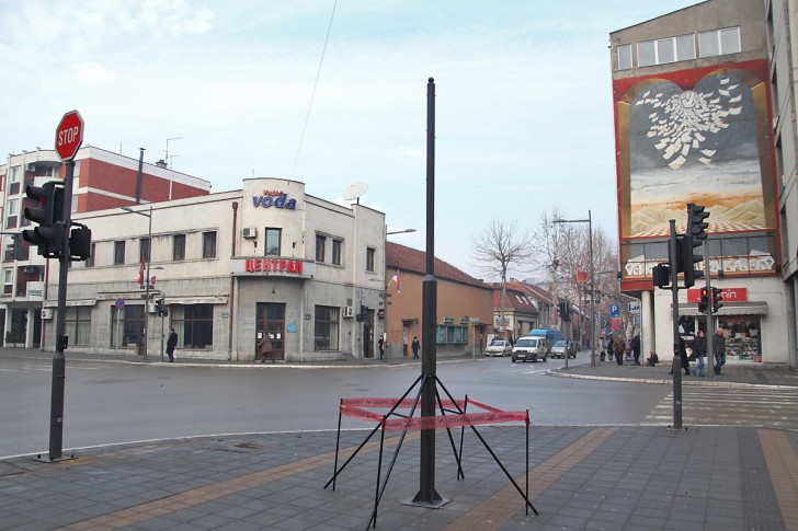 Stub na uglu Karađorđeve i Vuka Karadžića