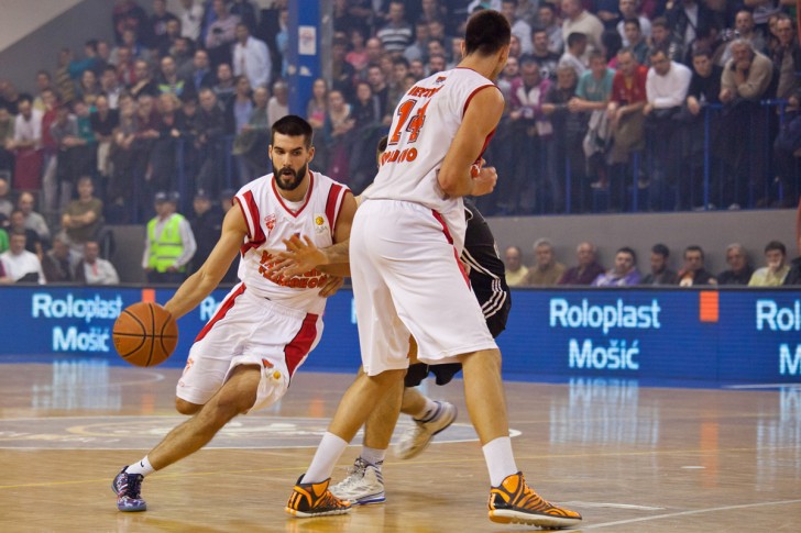 Nemanja Protić na debiju protiv Partizana