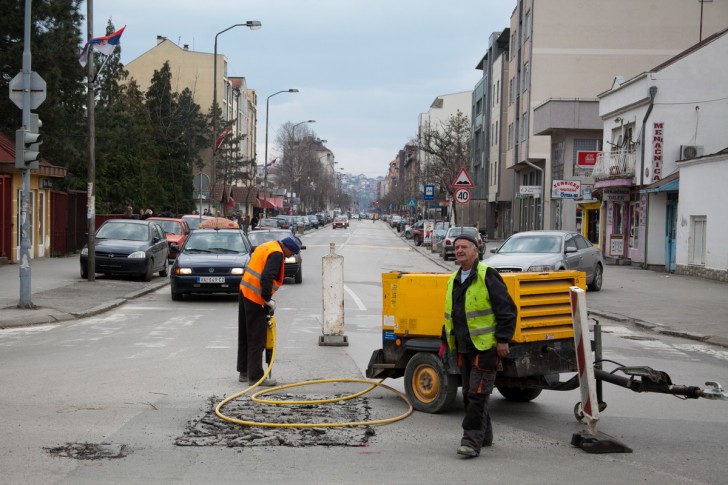 Radovi na uglu Karađorđeve i Uzun Mirkove