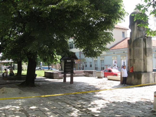 Plato kod stare železničke stanice