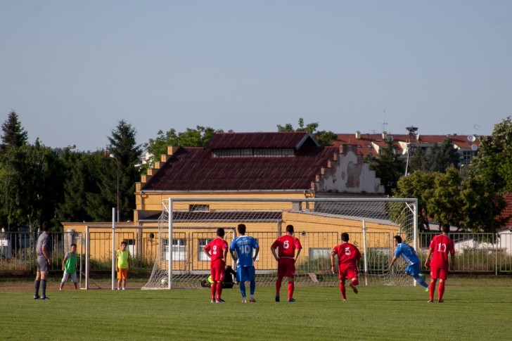 Gol iz jedanaesterca fudbalera Šumadije