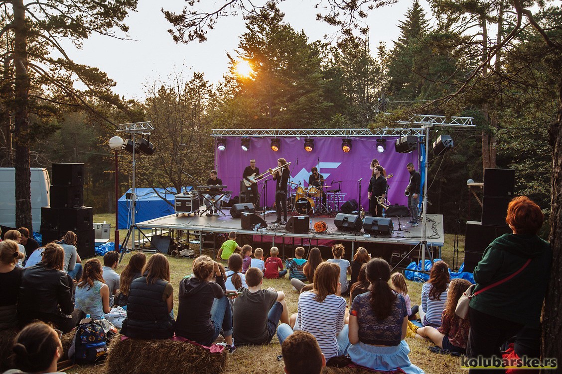 Mountain music fest
