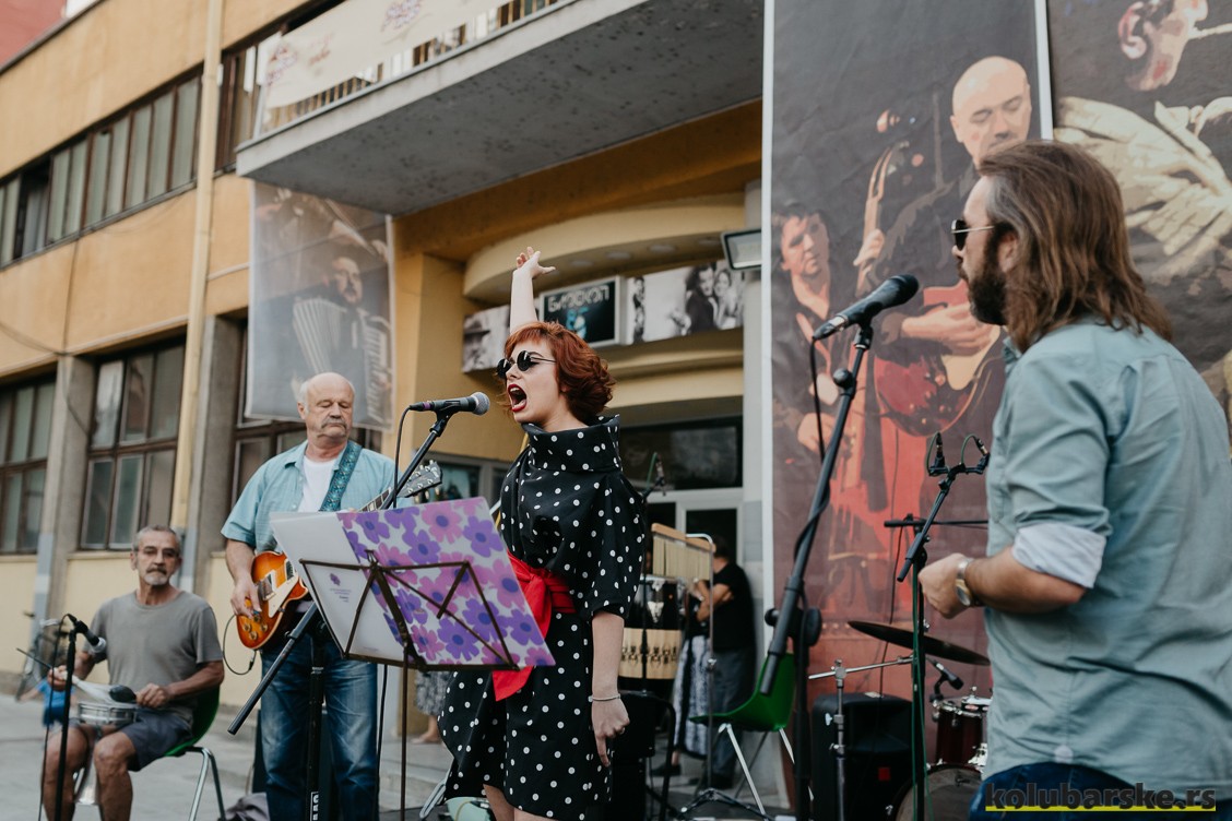 Pilot blues band