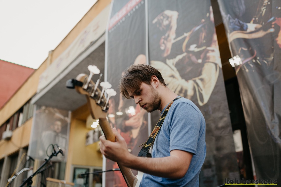 Pilot blues band
