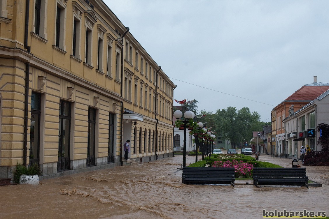 Knez Miloševa, oko 7h ujutru, 15. maj
