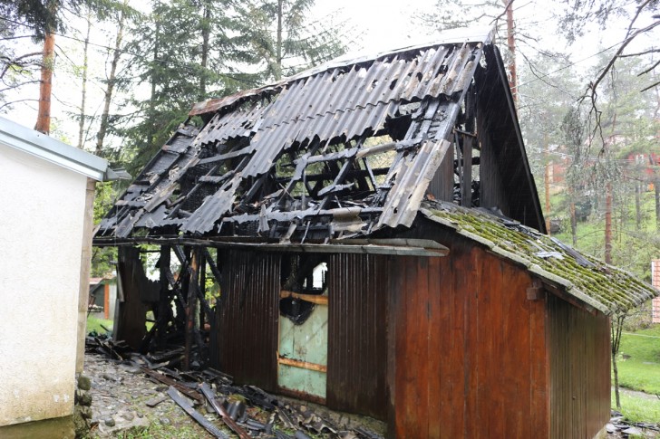 Izgorela drvena vikendica na Divčibarama