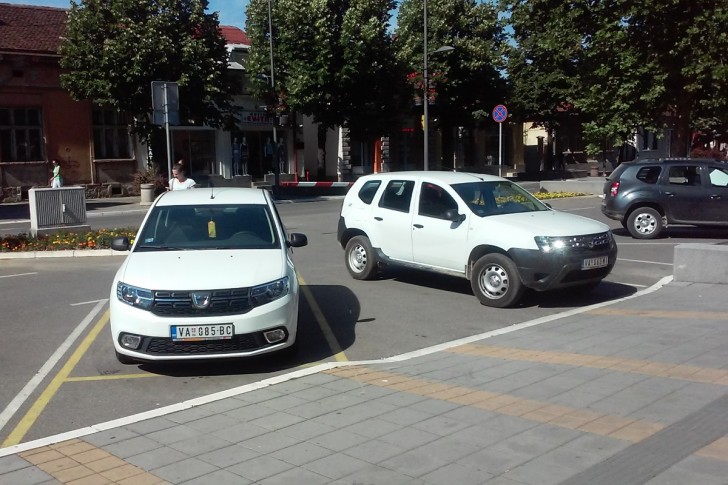 Dacia sandero i daster