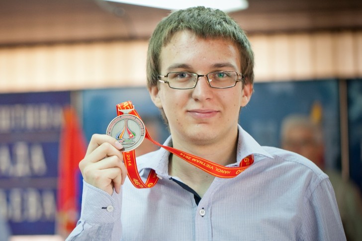 David Koprivica sa osvojenom medaljom