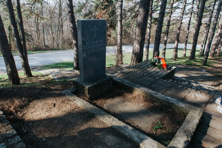 Grob dr Semjuela Kuka