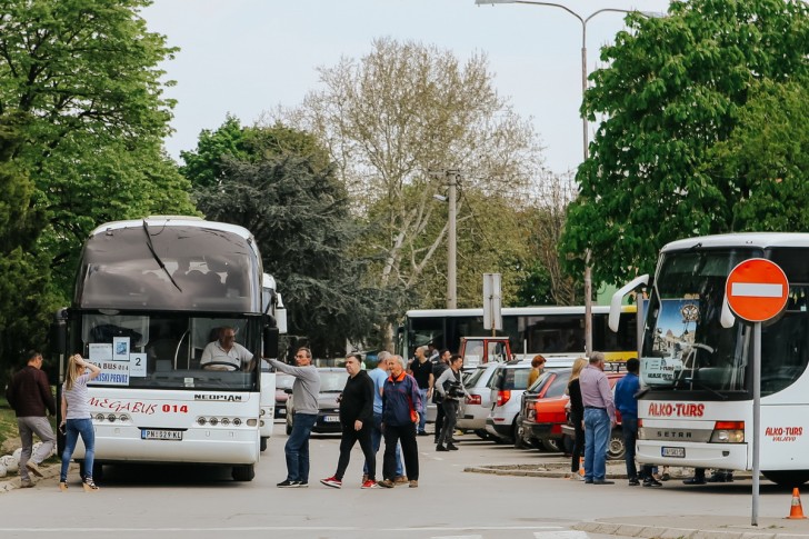 Autobusi na miting SNS u Beograd